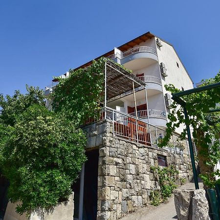 Apartmani Mate Макарска Экстерьер фото