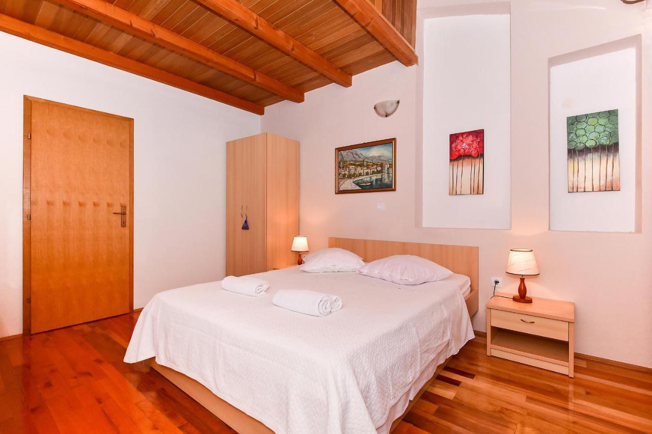 Apartmani Mate Макарска Экстерьер фото