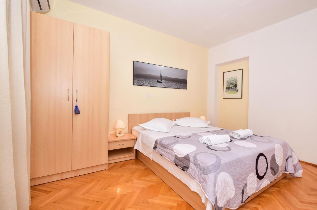 Apartmani Mate Макарска Экстерьер фото