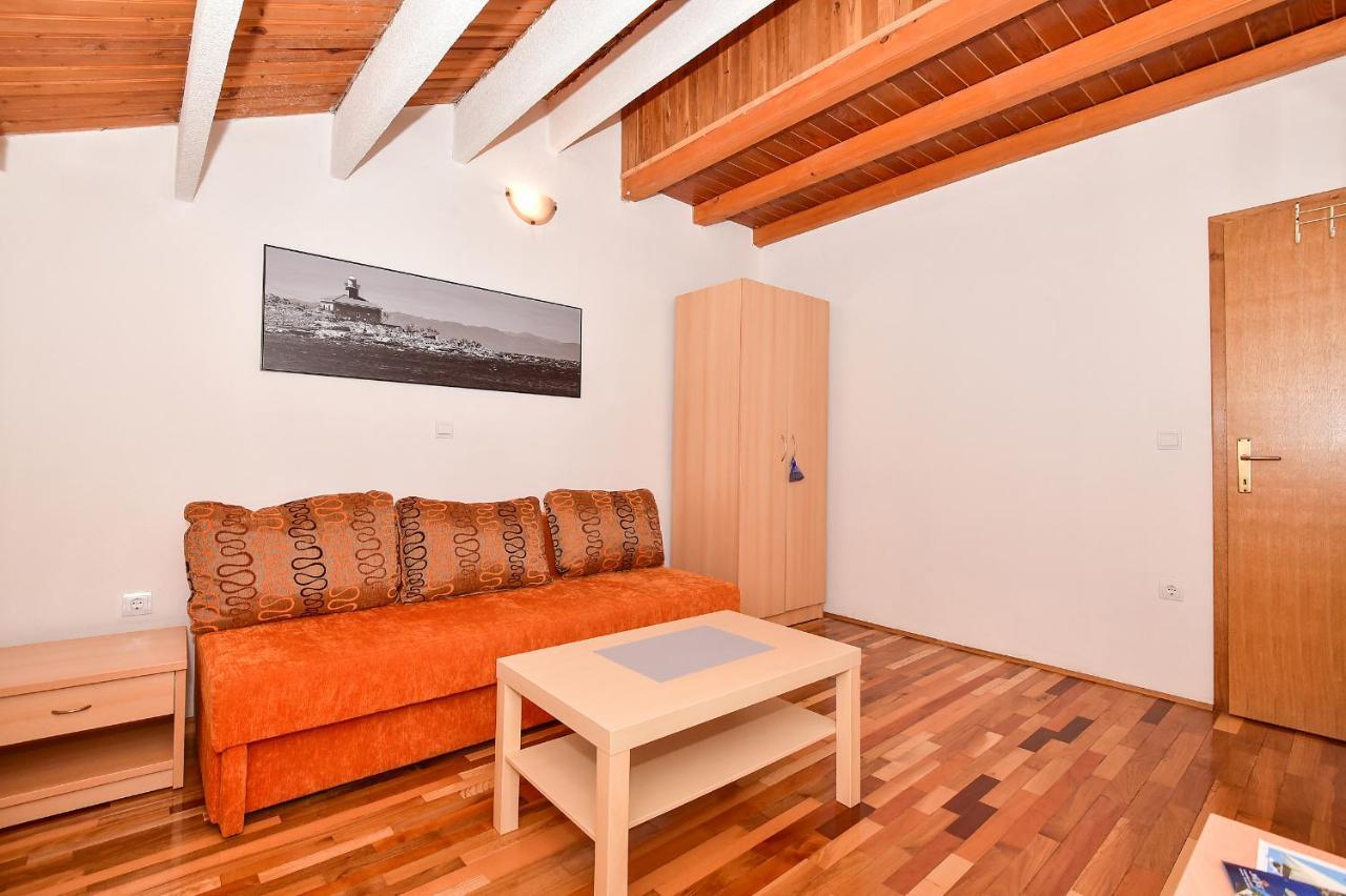 Apartmani Mate Макарска Экстерьер фото