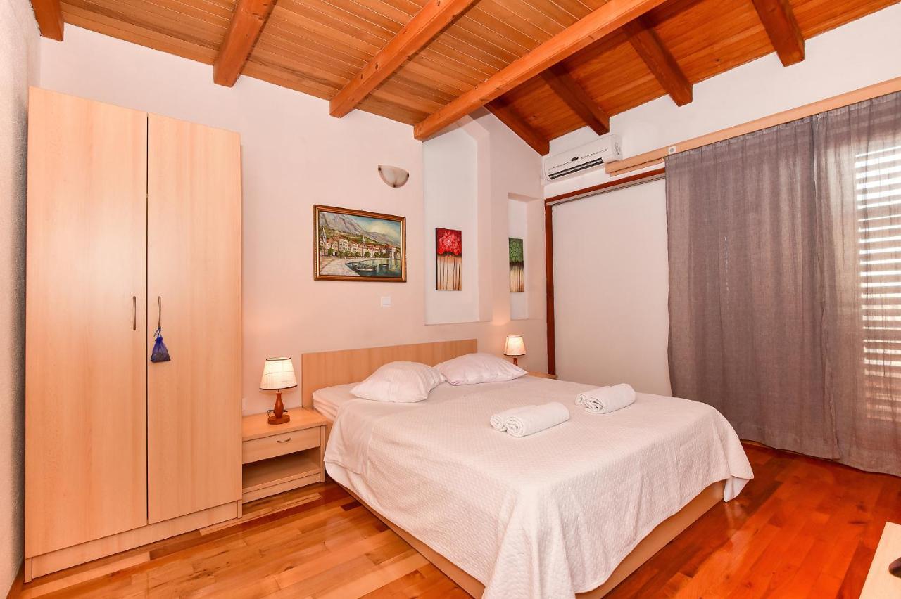 Apartmani Mate Макарска Экстерьер фото